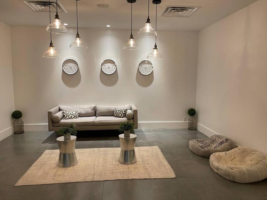 Newly Room In Cozy Hotel With Super Location To The Parks Kissimmee Eksteriør bilde