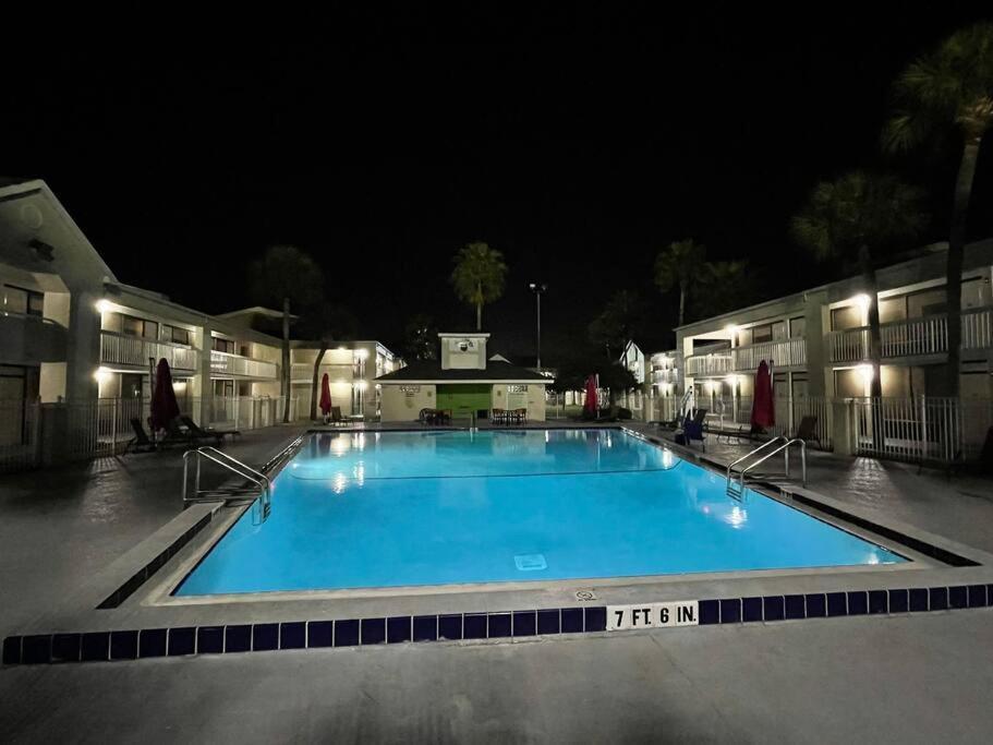 Newly Room In Cozy Hotel With Super Location To The Parks Kissimmee Eksteriør bilde